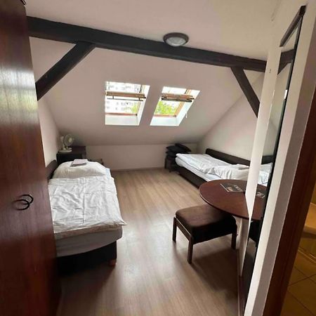 Private Apartment Near The Centre Bratislava Bagian luar foto